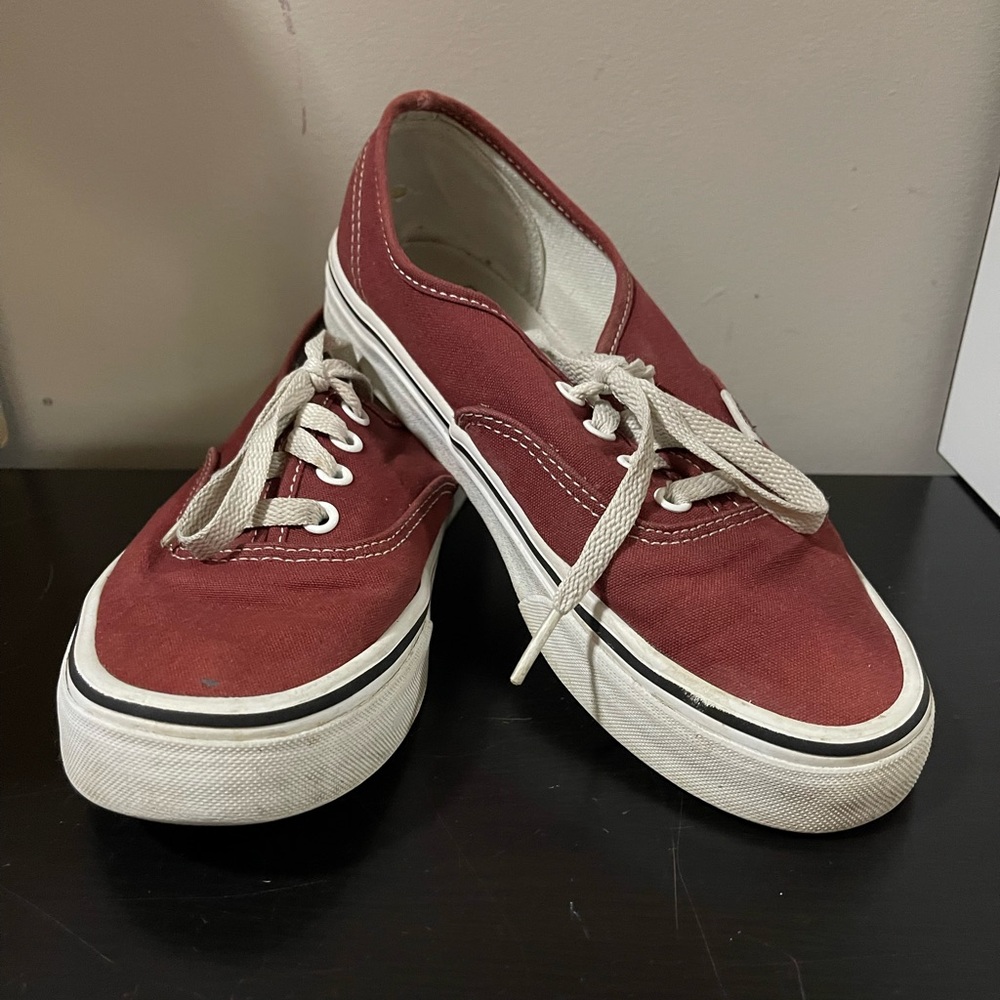 Bungundy vans 7.5 Preowned